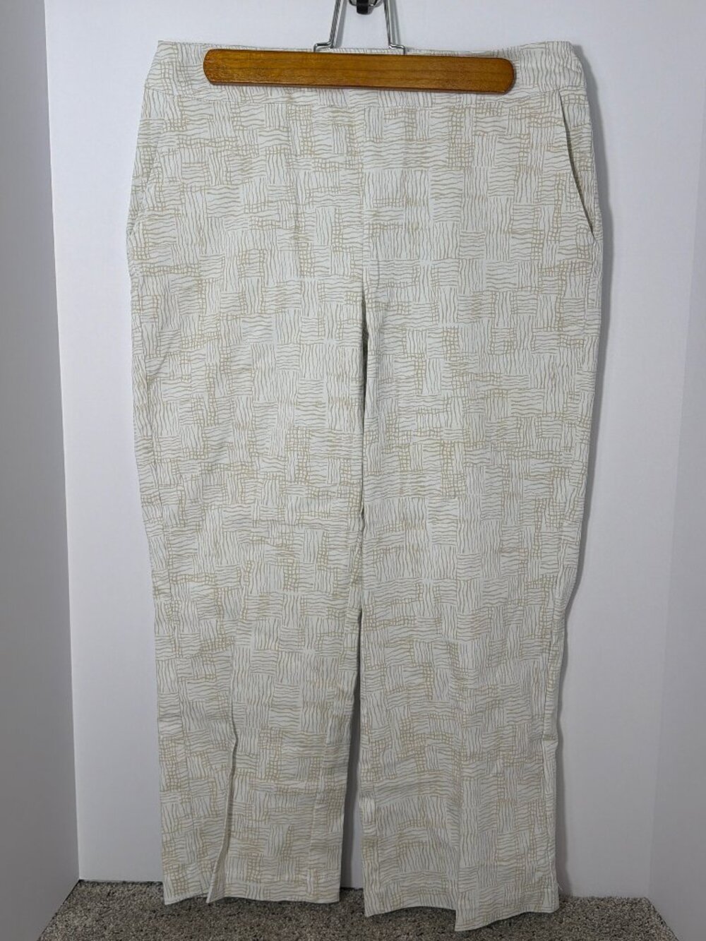 NWT Joseph Ribkoff Beige Vanilla Abstract Print Culotte Pants Style 252123 Sz 8